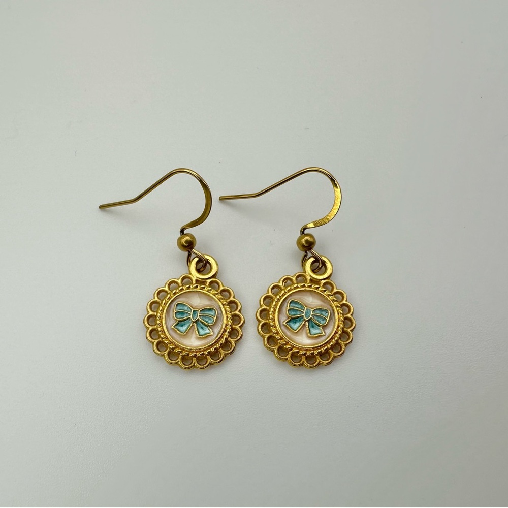 Pretty Lace Edge Gold colored Blue bow Earrings